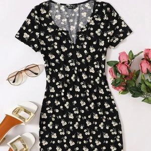 SHEIN - M - FLORAL DRESS - NEW